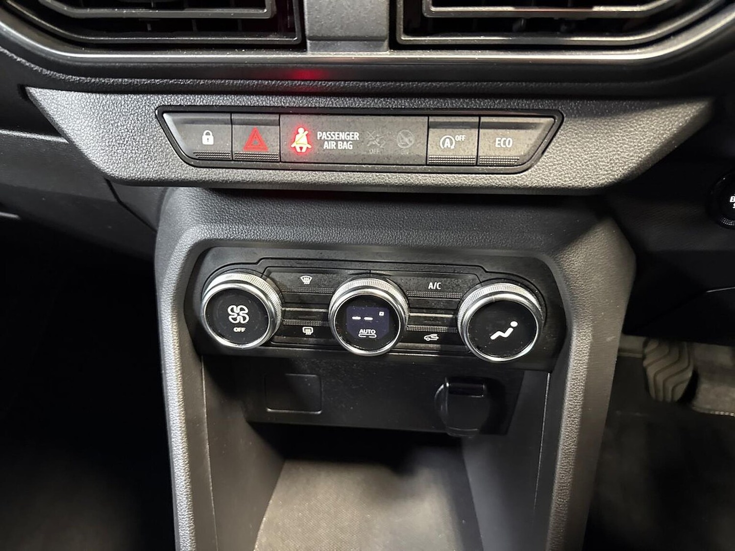 Used Dacia Jogger 2022 for sale - 76396896: Photo 22