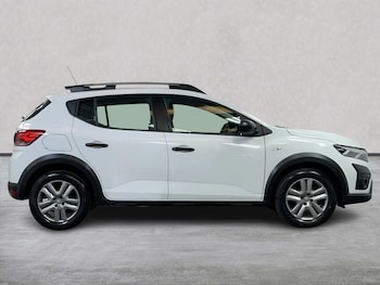 Used Dacia Sandero Stepway 2022 for sale - 79262561: Photo