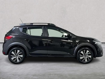 Used Dacia Sandero Stepway 2025 for sale - 76777252: Photo
