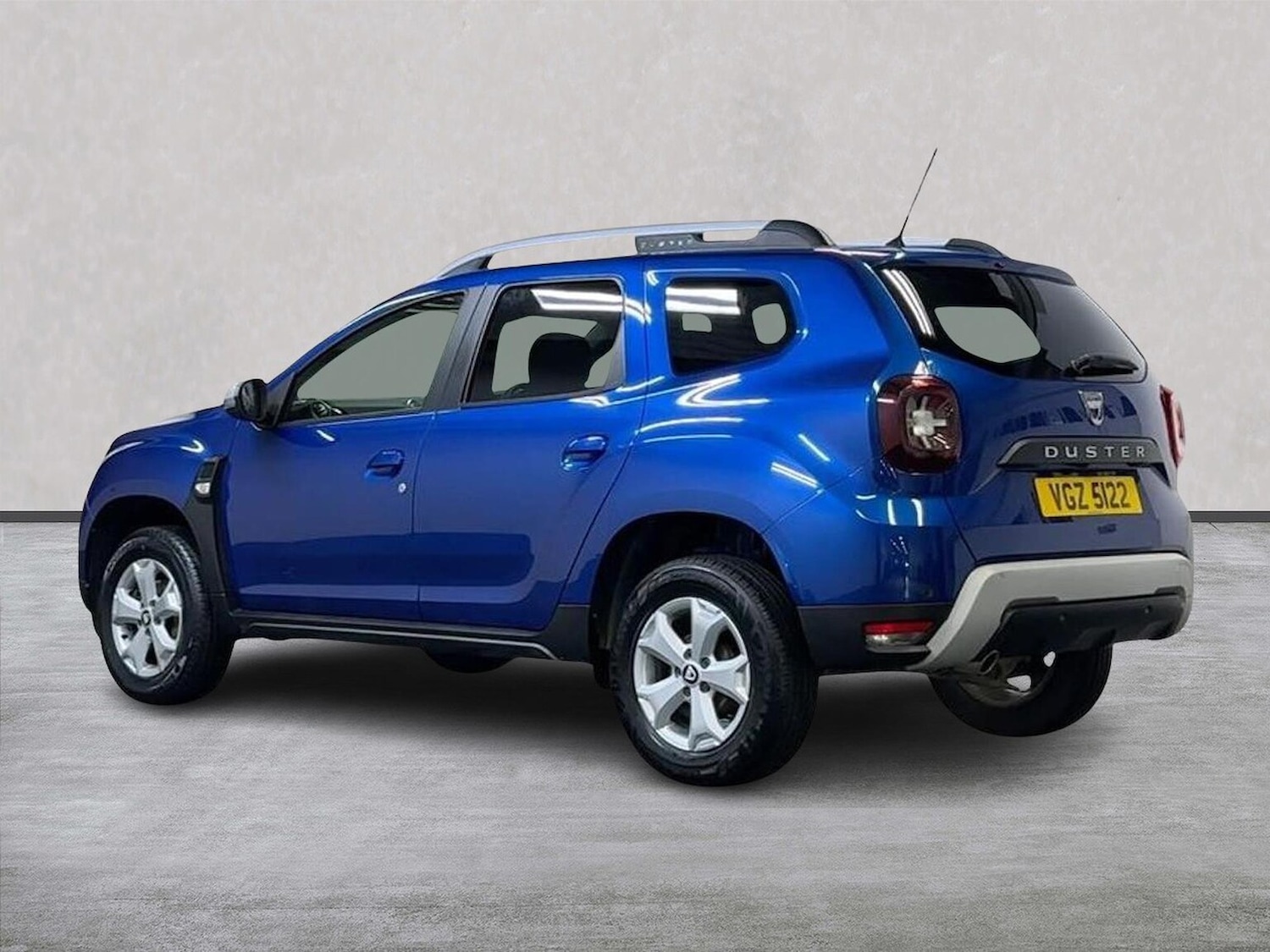 Used Dacia Duster 2021 for sale - 76637759: Photo 2