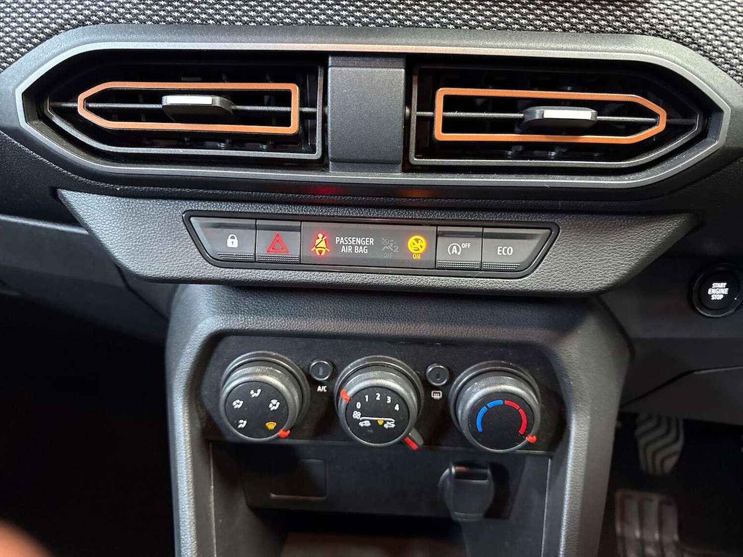 Used Dacia Sandero Stepway 2023 for sale - 77069987: Photo 22