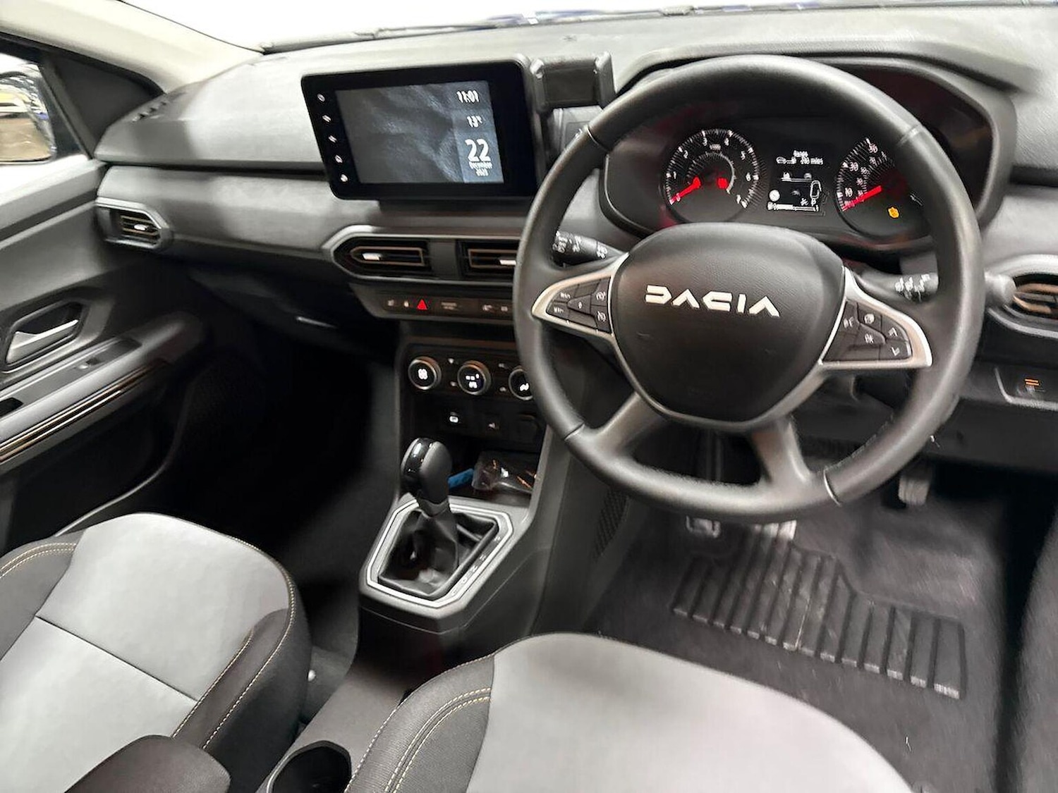 Used Dacia Sandero Stepway 2025 for sale - 77024268: Photo 9