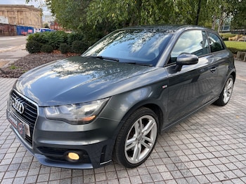 Used Audi A1 2011 for sale - 75807420: Photo
