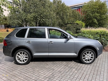 Used Porsche Cayenne 2005 for sale - 75767424: Photo