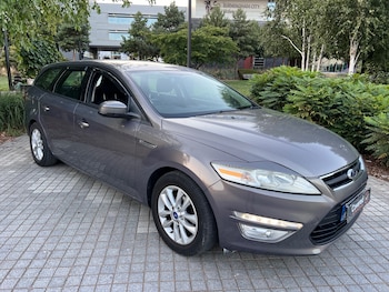 2013 (62) - 16 TDCi Eco Zetec 5dr Start Stop]