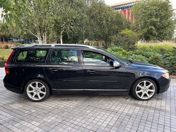 Used Volvo V70 2009 for sale - 75836732: Photo