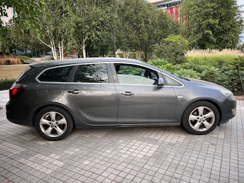 Used Vauxhall Astra 2011 for sale - 75668420: Photo