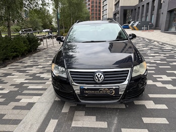 Volkswagen - Passat
