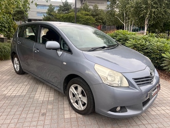 Toyota - Verso