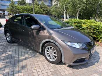 2012 (12) - 2.2 i-DTEC ES 5dr