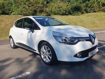 Used Renault Clio 2015 for sale - 79163884: Photo