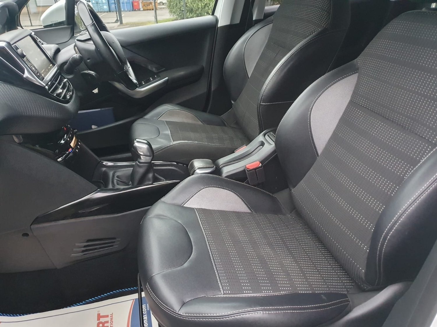 Used Peugeot 2008 2017 for sale - 77567297: Photo 12