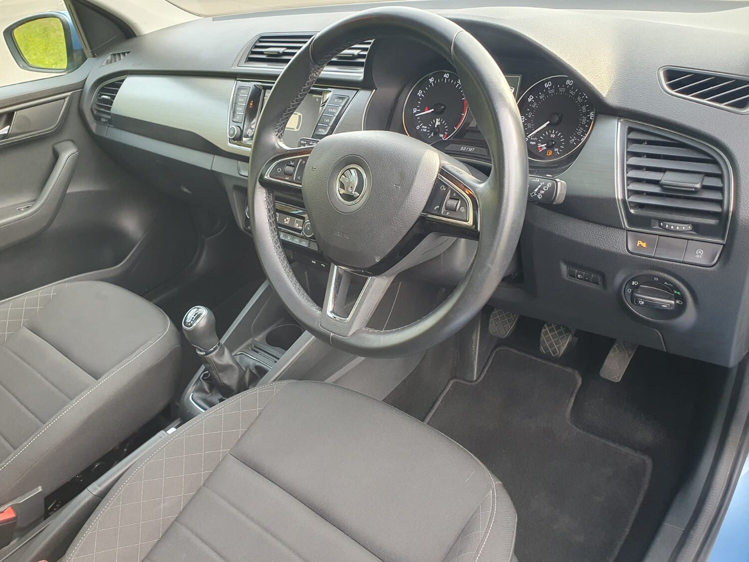 Used Skoda Fabia 2015 for sale - 76177109: Photo 16