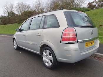 Vauxhall Zafira feature image