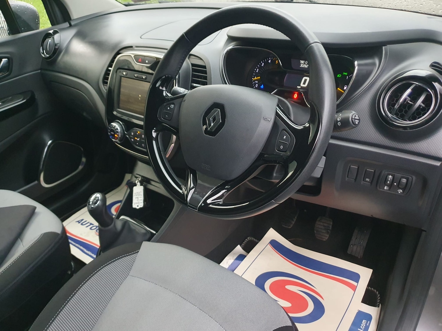 Used Renault Captur 2014 for sale - 76905124: Photo 6