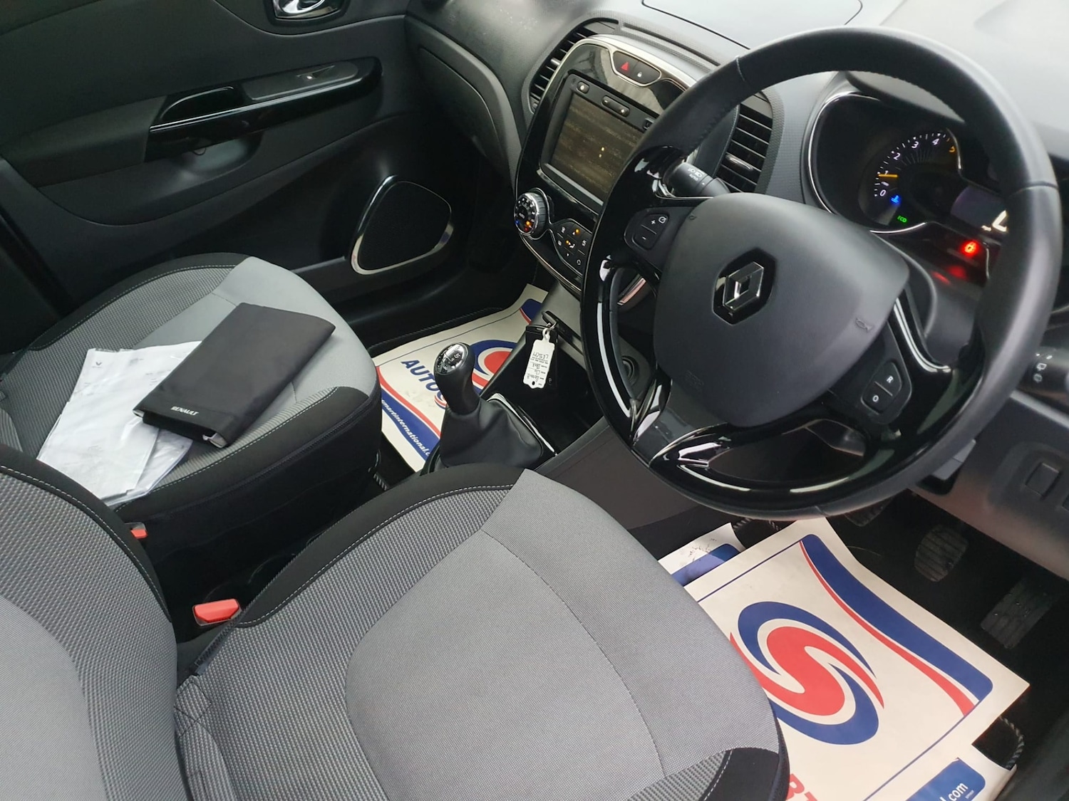 Used Renault Captur 2014 for sale - 76905124: Photo 7