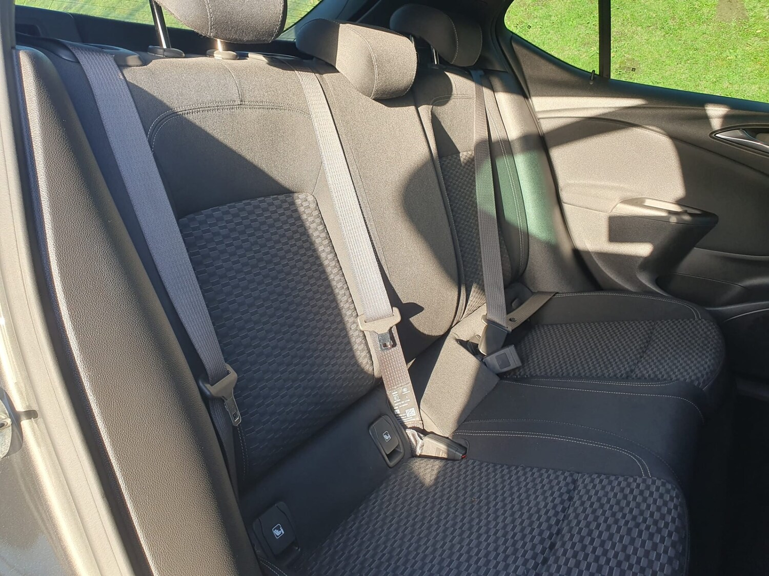 Used Vauxhall Astra 2017 for sale - 75925280: Photo 16