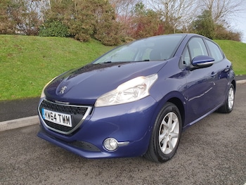 Used Peugeot 208 2015 for sale - 77020653: Photo