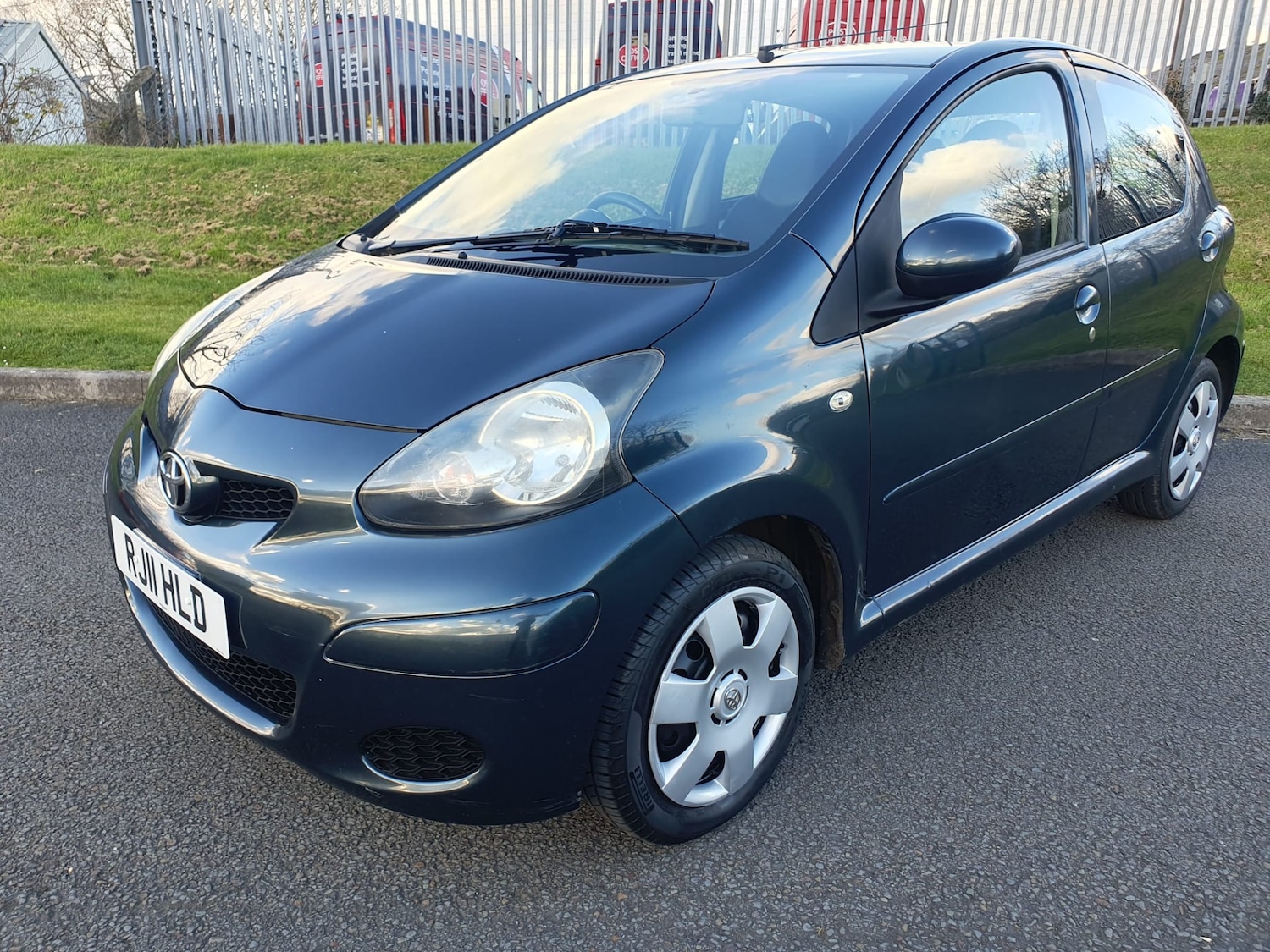 Used Toyota AYGO 2011 for sale - 78027238: Photo 4