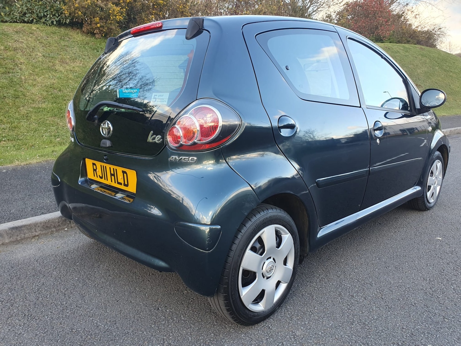 Used Toyota AYGO 2011 for sale - 78027238: Photo 6