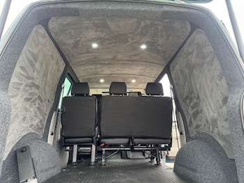 Used Volkswagen Transporter 2018 for sale - 78496707: Photo