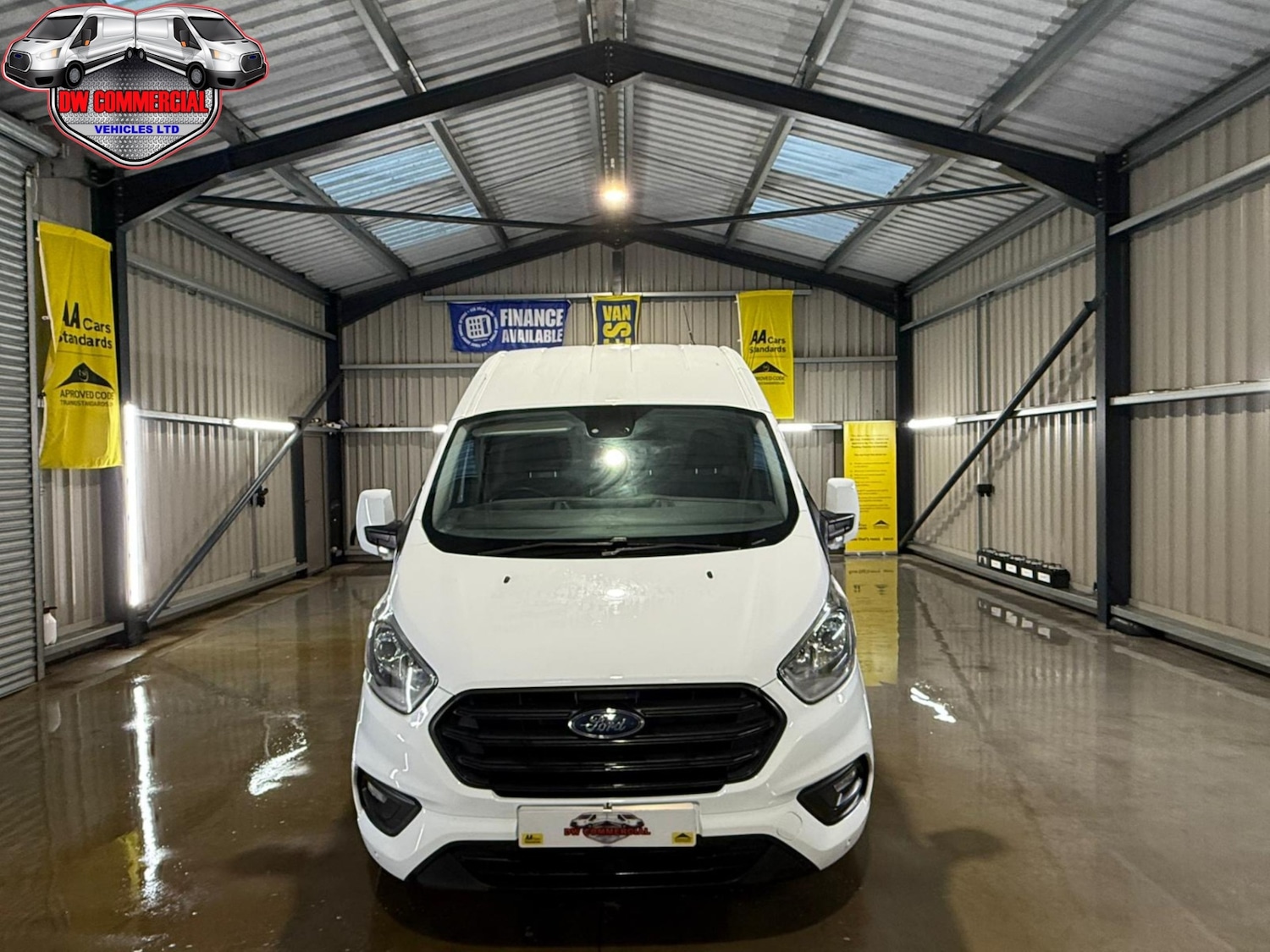 Used Ford Transit Custom 2023 for sale - 76568159: Photo 2