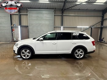 Used Skoda Octavia 2019 for sale - 78920269: Photo