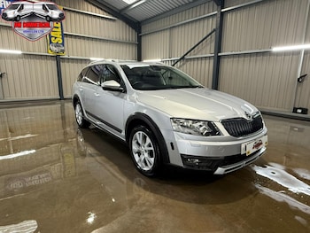 Used Skoda Octavia 2015 for sale - 77083598: Photo
