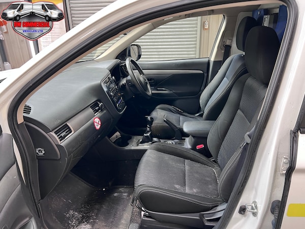Used Mitsubishi Outlander 2016 for sale - 74929635: Photo 11