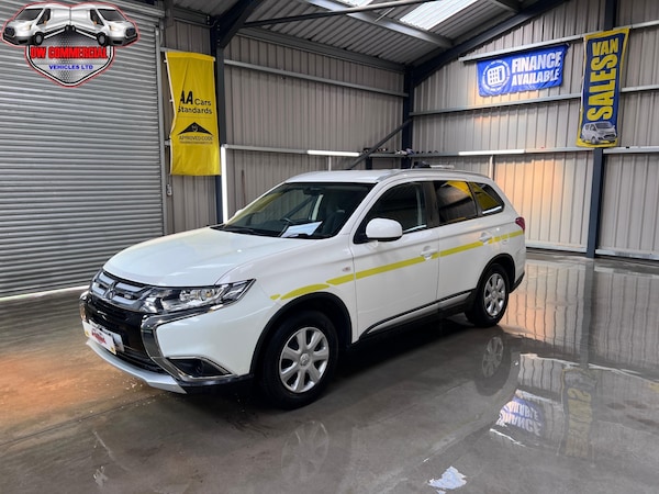 Used Mitsubishi Outlander 2016 for sale - 74929635: Photo 4
