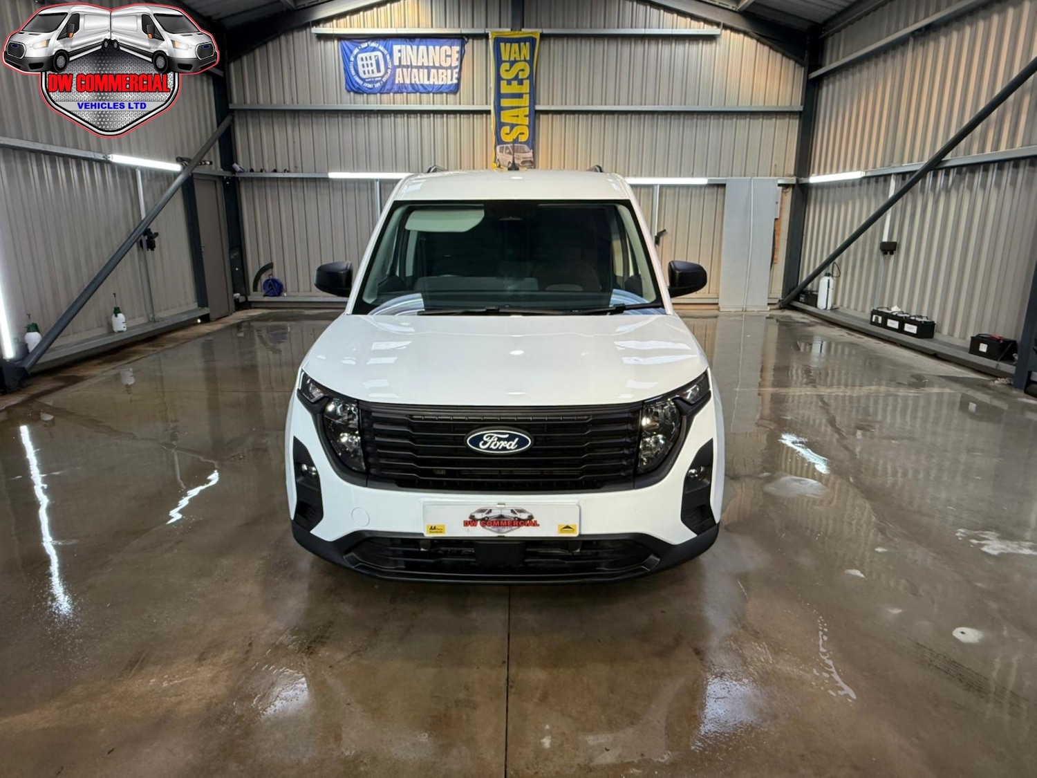 Used Ford Transit Courier 2024 for sale - 78092931: Photo 2