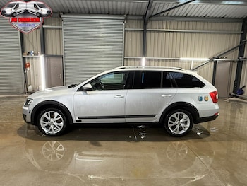 Used Skoda Octavia 2015 for sale - 78770639: Photo
