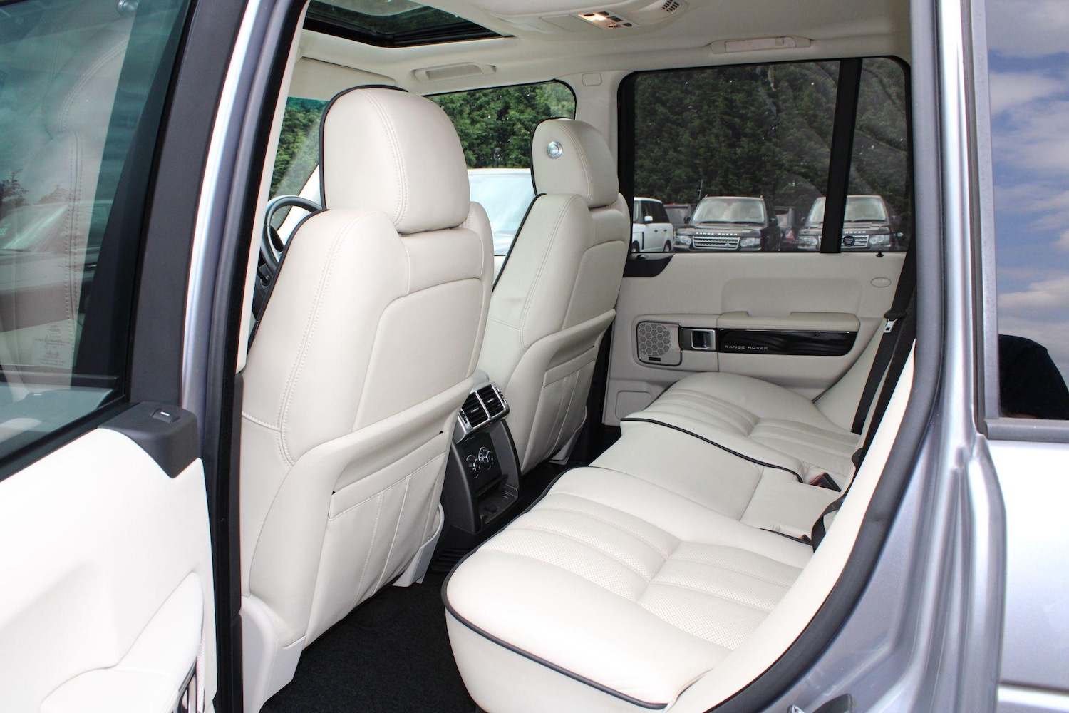 Used Land Rover Range Rover 2012 for sale - 76987700: Photo 12