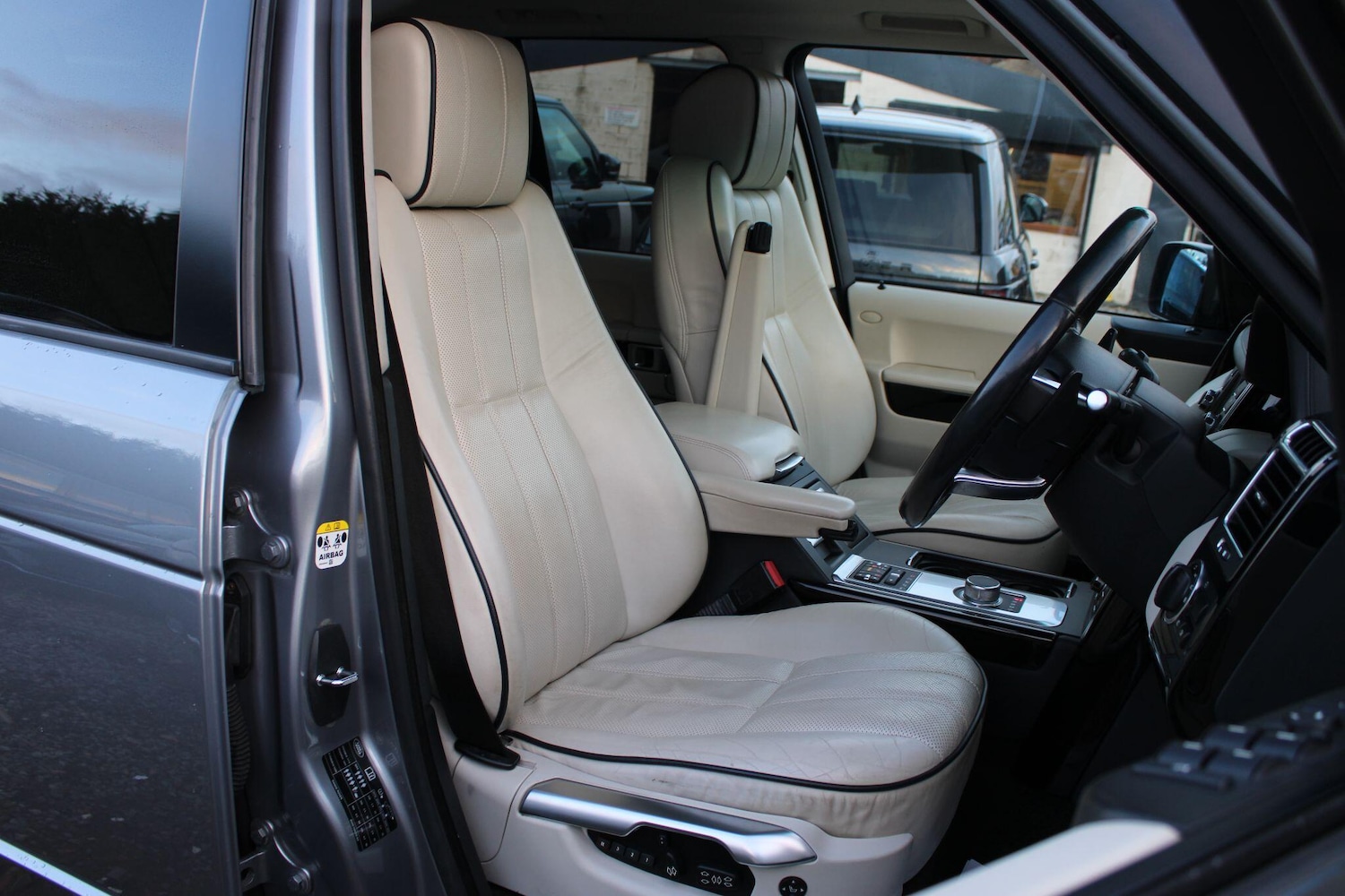 Used Land Rover Range Rover 2012 for sale - 76839732: Photo 5