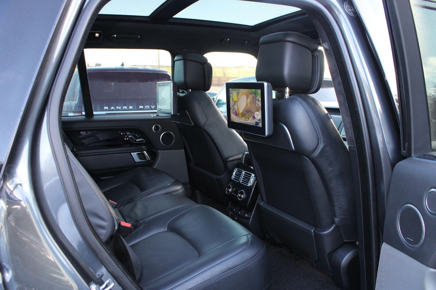 Used Land Rover Range Rover 2018 for sale - 77097763: Photo 16