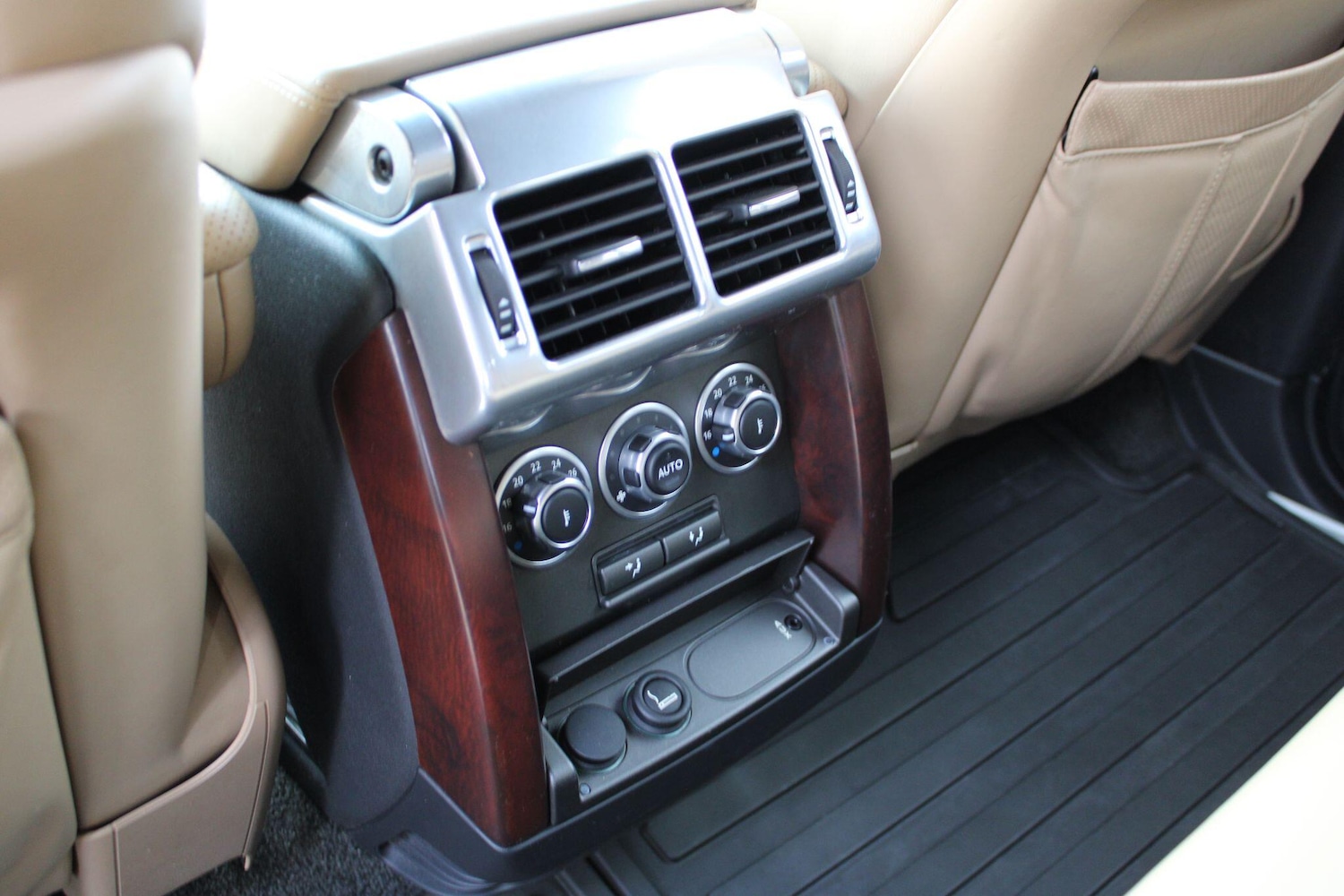 Used Land Rover Range Rover 2010 for sale - 76151078: Photo 14