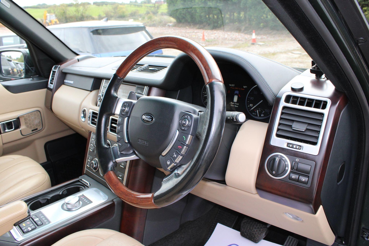 Used Land Rover Range Rover 2010 for sale - 76151078: Photo 19