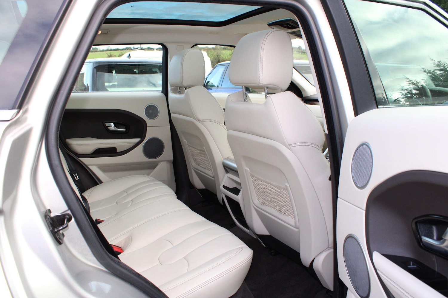 Used Land Rover Range Rover Evoque 2012 for sale - 76440778: Photo 12