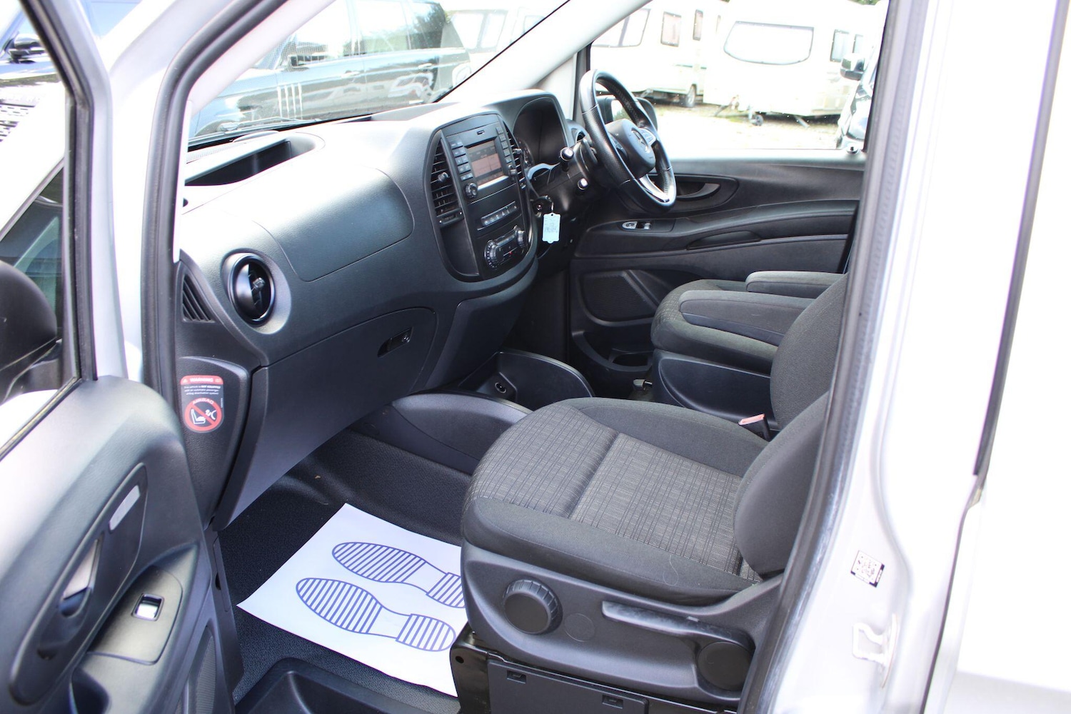 Used Mercedes-Benz Vito 2015 for sale - 77970652: Photo 11