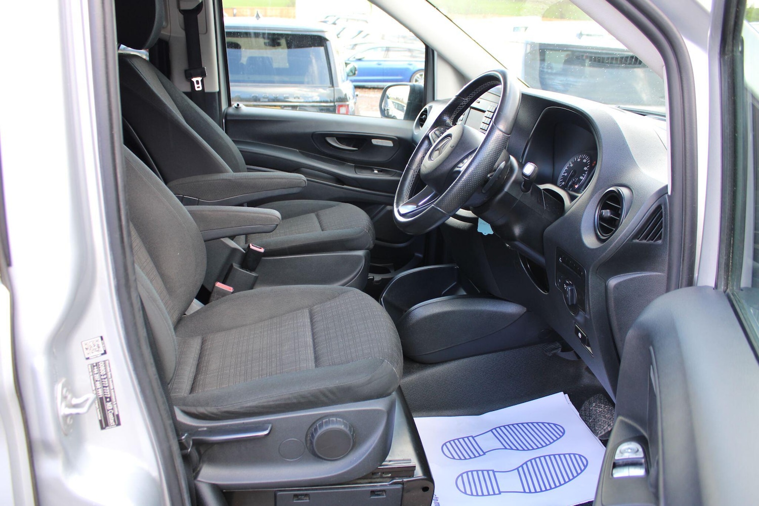 Used Mercedes-Benz Vito 2015 for sale - 77970652: Photo 9