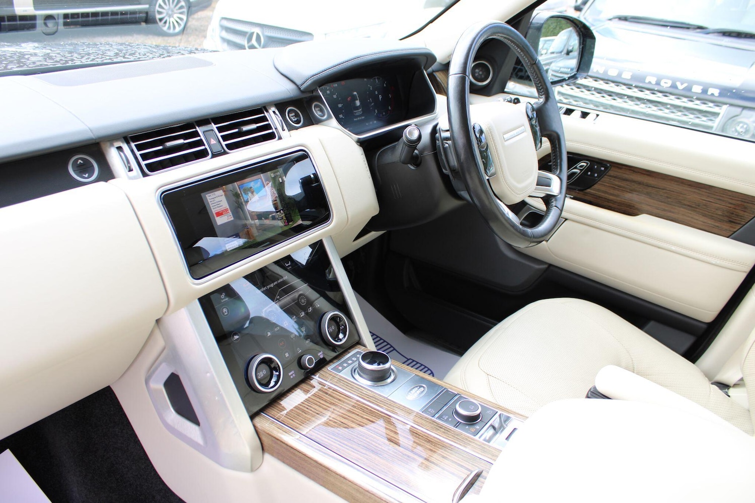 Used Land Rover Range Rover 2018 for sale - 78058245: Photo 9