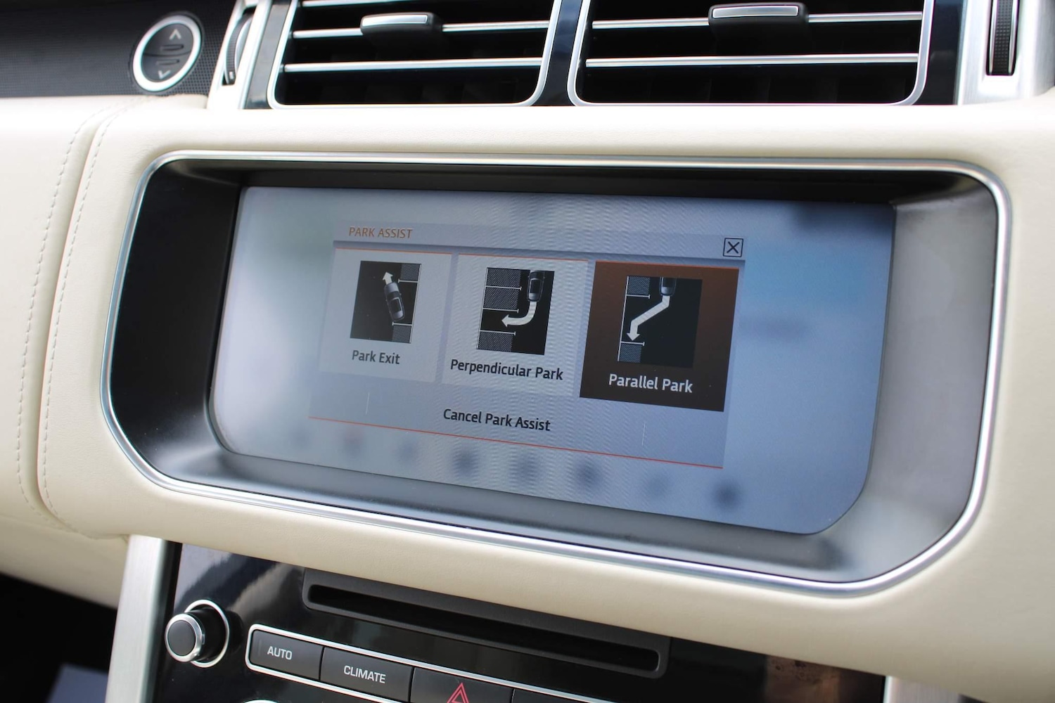 Used Land Rover Range Rover 2017 for sale - 76072823: Photo 41