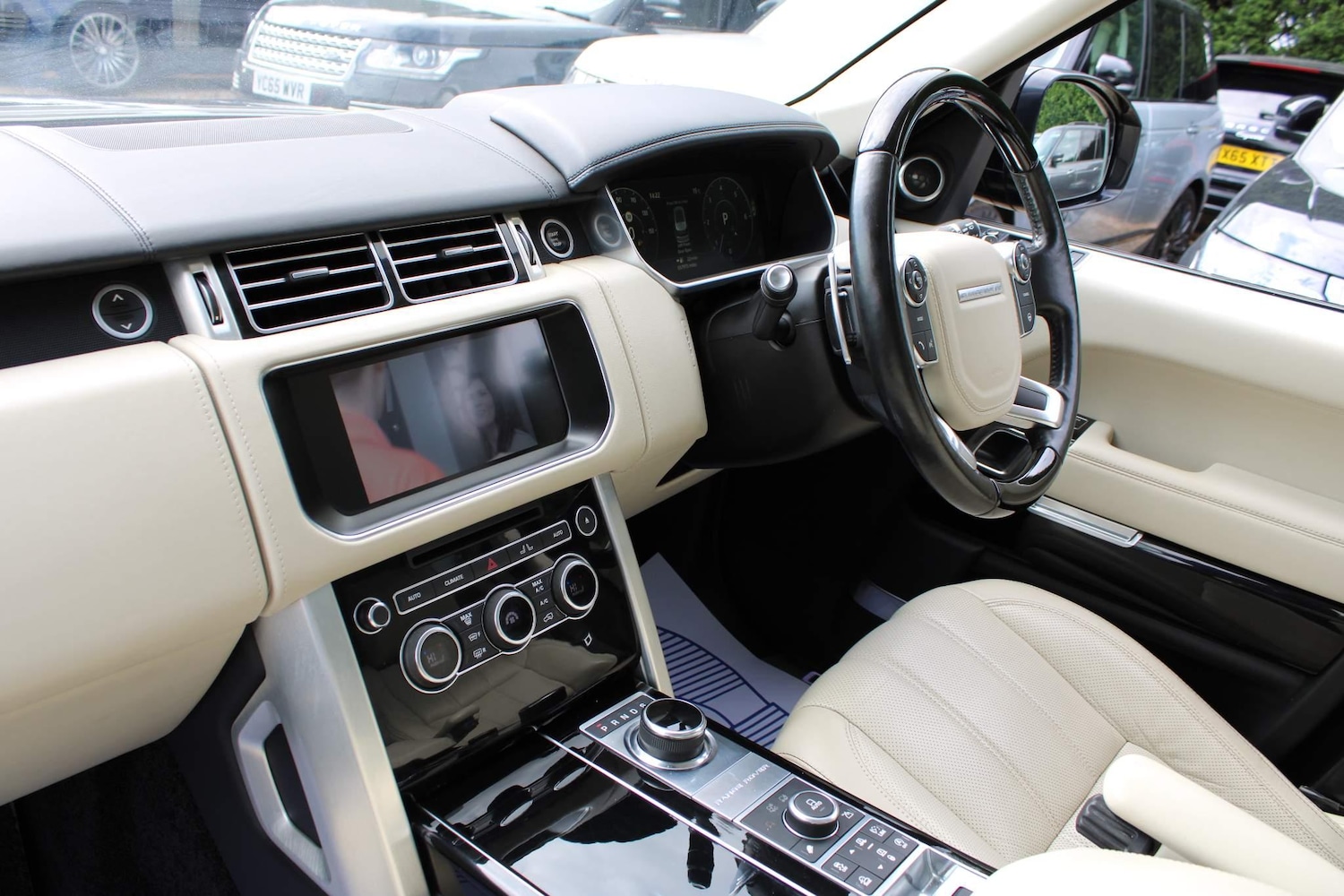 Used Land Rover Range Rover 2017 for sale - 76072823: Photo 6