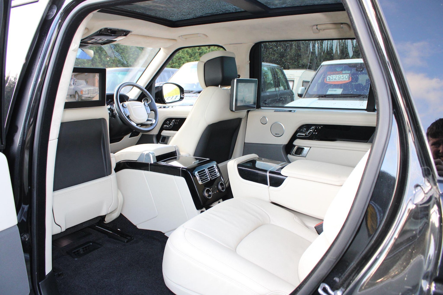 Used Land Rover Range Rover 2018 for sale - 77097803: Photo 9