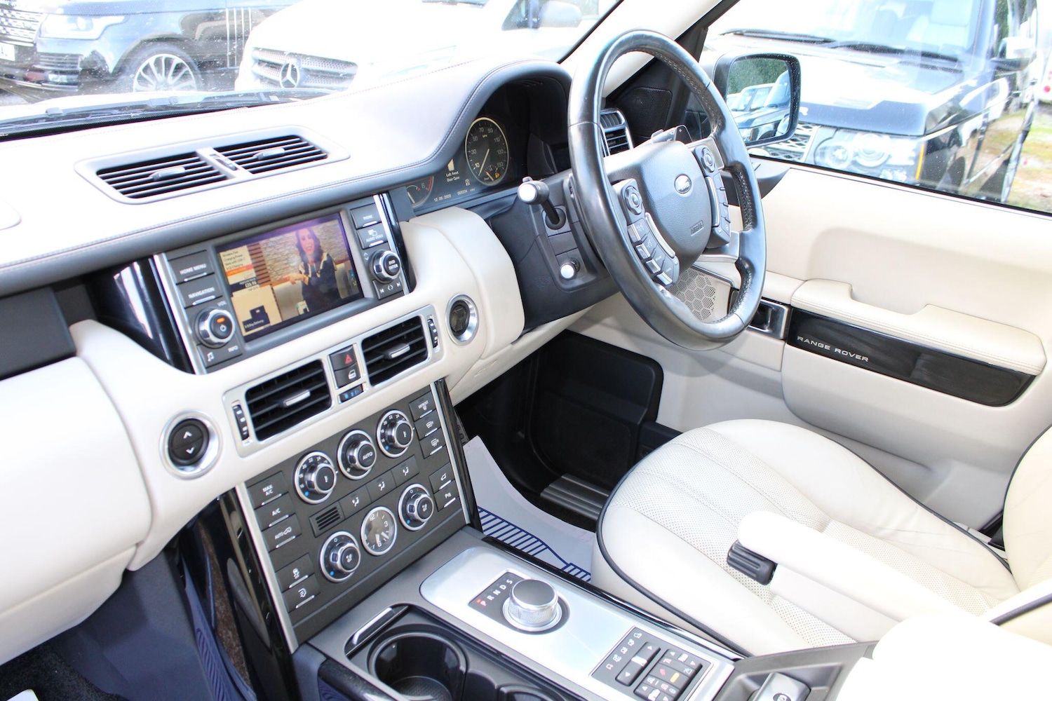 Used Land Rover Range Rover 2012 for sale - 78185293: Photo 10