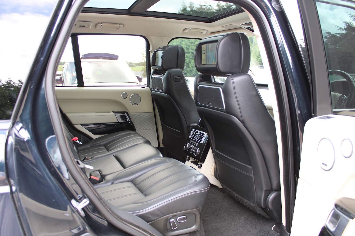 Used Land Rover Range Rover 2014 for sale - 76271021: Photo 8