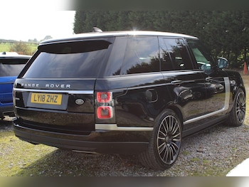 Used Land Rover Range Rover 2018 for sale - 76295237: Photo 2