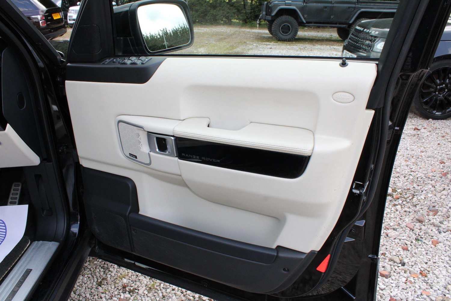 Used Land Rover Range Rover 2012 for sale - 76990231: Photo 16