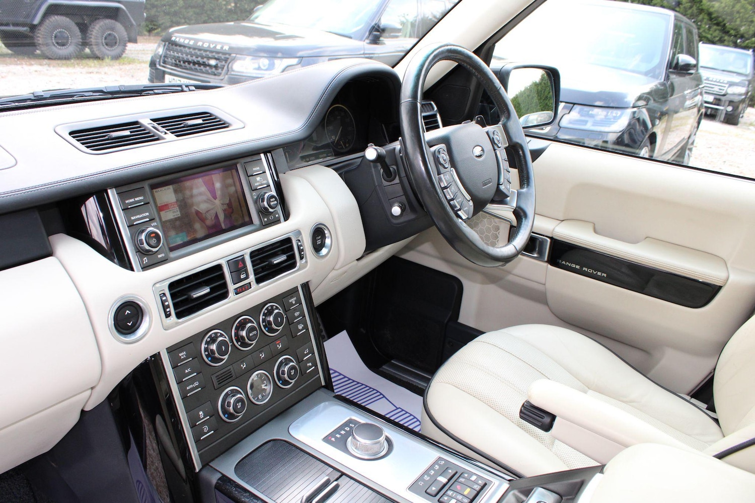 Used Land Rover Range Rover 2012 for sale - 76990231: Photo 6