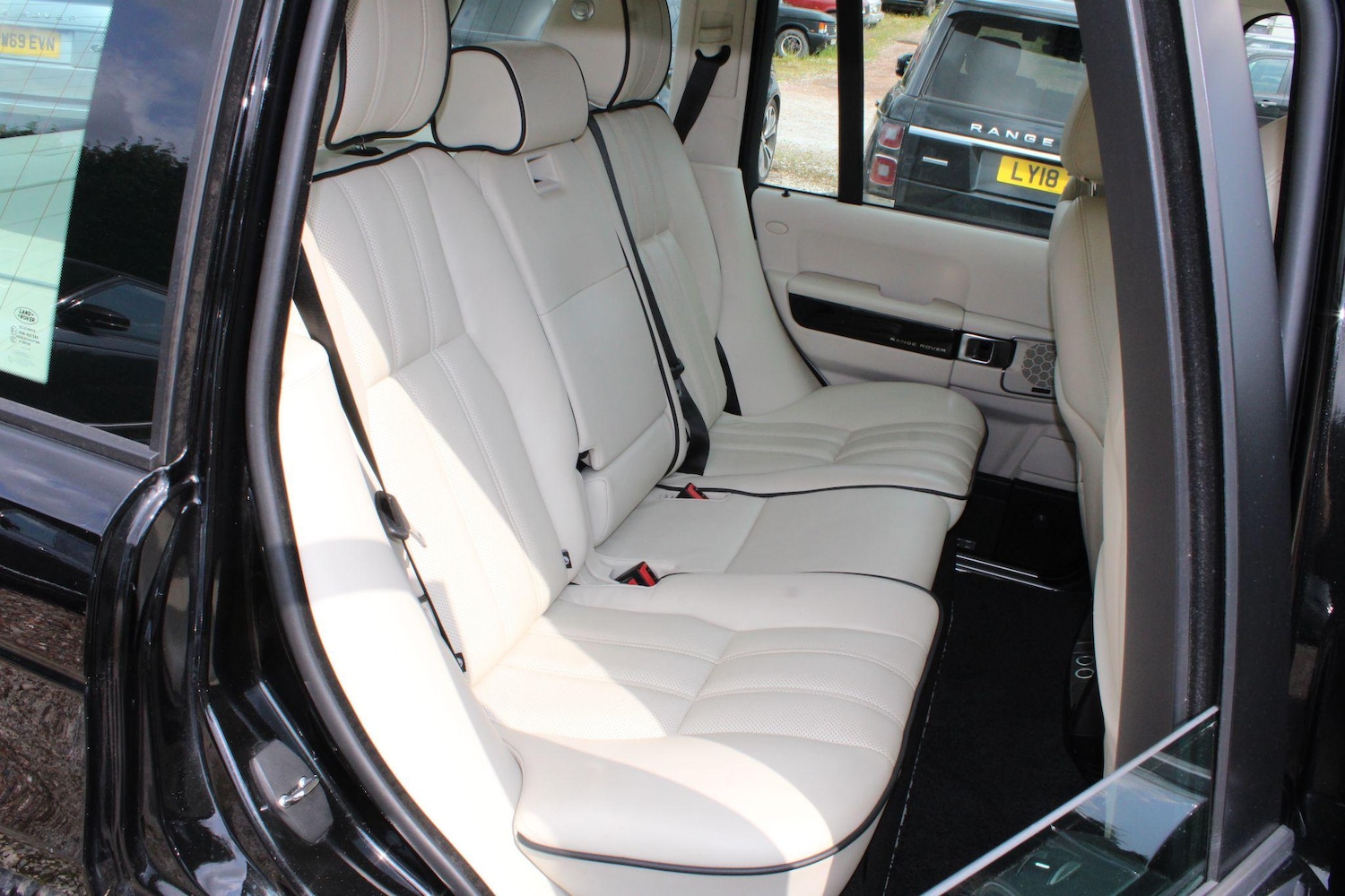Used Land Rover Range Rover 2012 for sale - 76990231: Photo 9